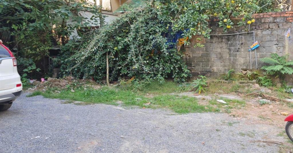 Đất thổ cư 57m2 ngõ thông ô tô  ngay trường đhsp thể thao phụng châu, chương mỹ hn.