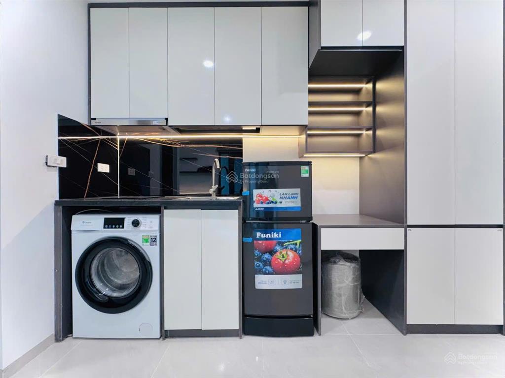 Hiếm có 1 căn tòa chdv (140m2*8t*40pkk) lương thế vinh  đh hà nội  doanh thu 2 tỷ/năm.