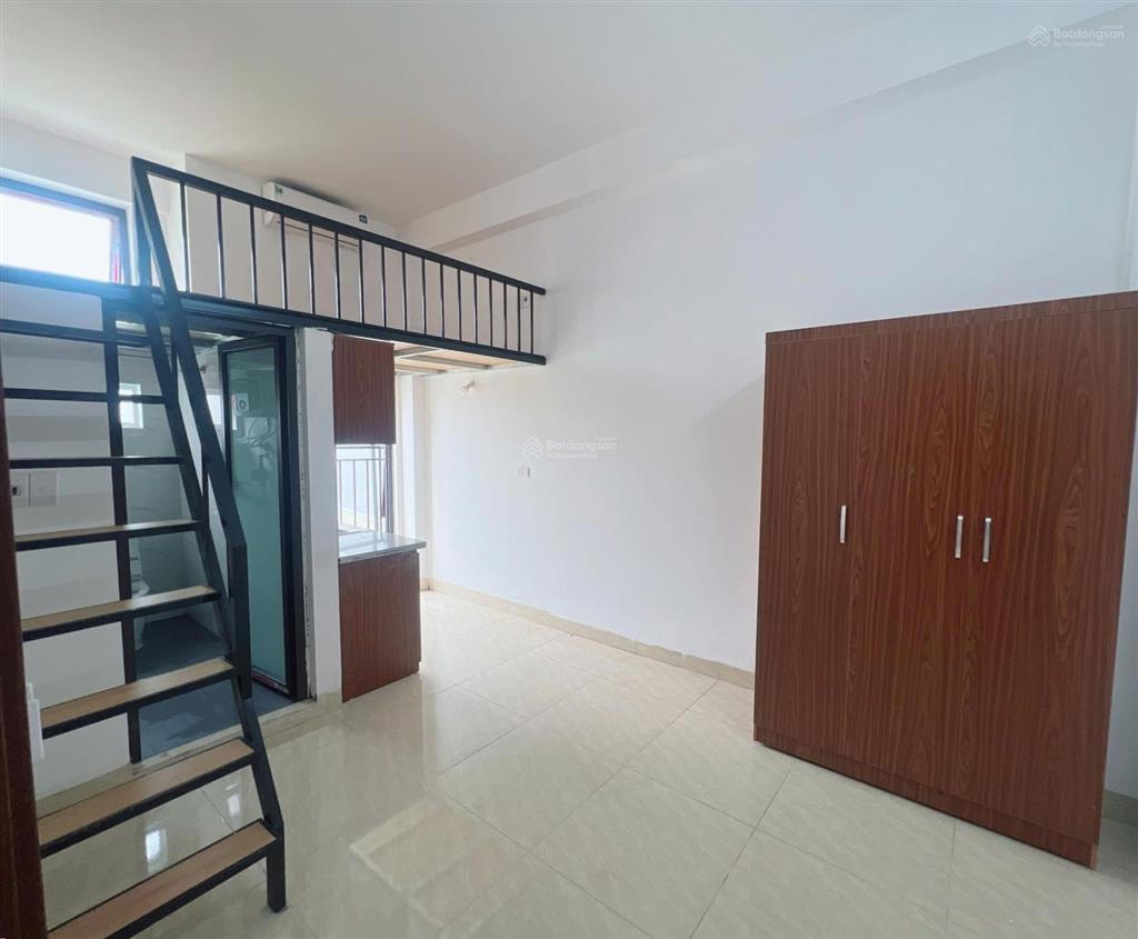 Cc cần bán tòa ccmn (60m2*7t*18pkk) ngõ thông kd nhỏ...ngay trục chính phố yên xá  kđt văn quán hn
