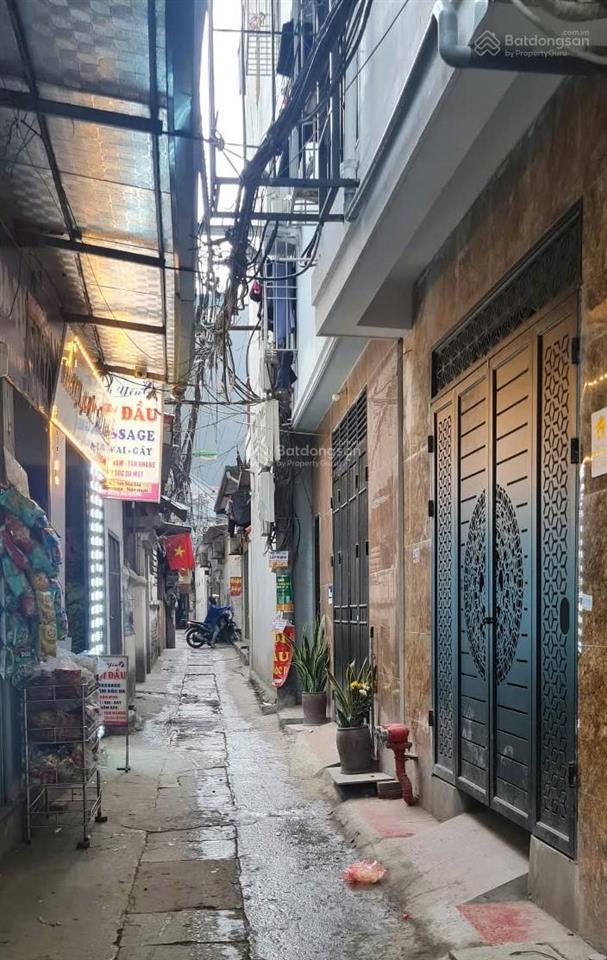 Cc cần bán tòa ccmn (60m2*7t*18pkk) ngõ thông kd nhỏ...ngay trục chính phố yên xá  kđt văn quán hn