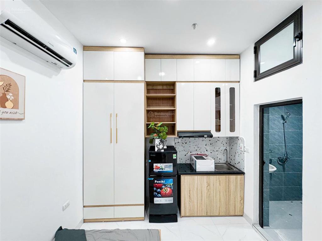 Siêu phẩm! tòa chdv (60m2*6t*15pkk) đối diện royal city ngay nga tư sở thanh xuân hn.