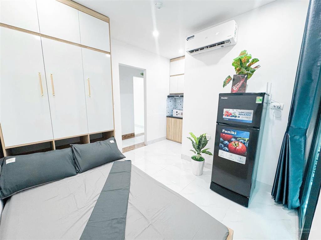 Siêu phẩm! tòa chdv (60m2*6t*15pkk) đối diện royal city ngay nga tư sở thanh xuân hn.