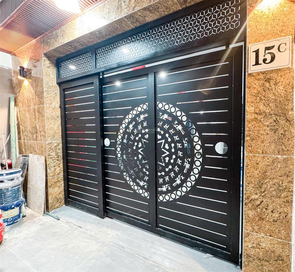 Siêu phẩm! tòa chdv (60m2*6t*15pkk) đối diện royal city ngay nga tư sở thanh xuân hn.