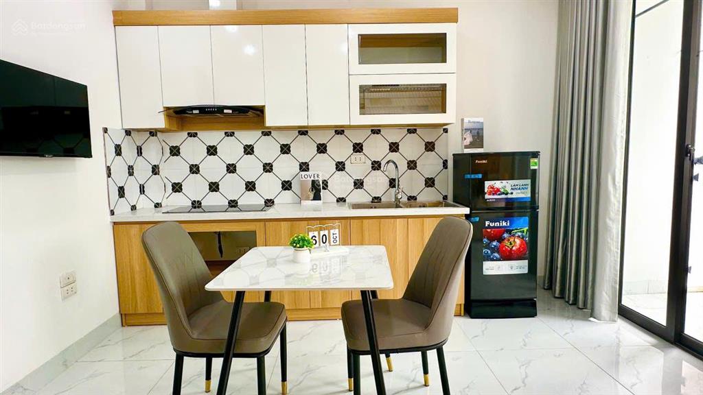 Tòa chdv 95m2*6t đối diện trường đh khxh & nhân văn nguyễn trãi, thanh xuân, hn
