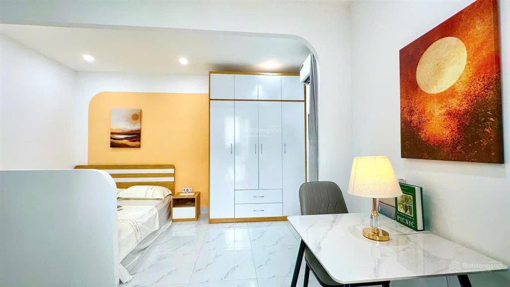 Tòa chdv 95m2*6t đối diện trường đh khxh & nhân văn nguyễn trãi, thanh xuân, hn