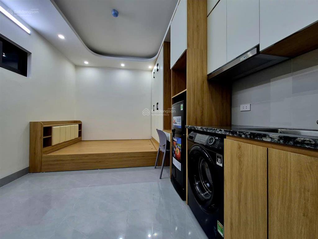 Phòng đẹp mới tinh 20m2 full đồ nội thất cao cấp (thang máy) phố mậu lương  xa la hà đông hn.