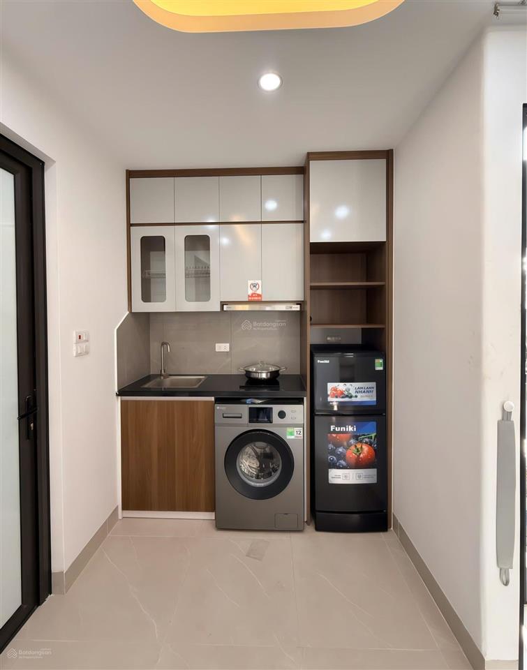 Khai trương tòa nhà mới tinh phòng mới full đồ nội thất (thang máy)  máy giặt riêng từng phòng.