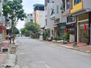 Hiếm có 1 lô đg kiến hưng 65m2 view vườn hoa sát trục đường phố hoàng công kiến hưng hn.