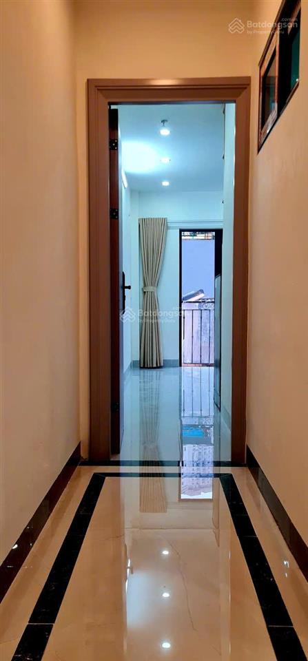 Phòng đẹp mơi tinh 20m2 full đồ nội thất phố mậu lương đối điện tòa newhouse kđt xa la hn.