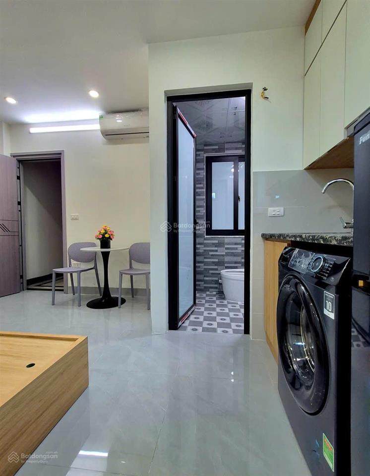 Phòng đẹp mơi tinh 20m2 full đồ nội thất phố mậu lương đối điện tòa newhouse kđt xa la hn.