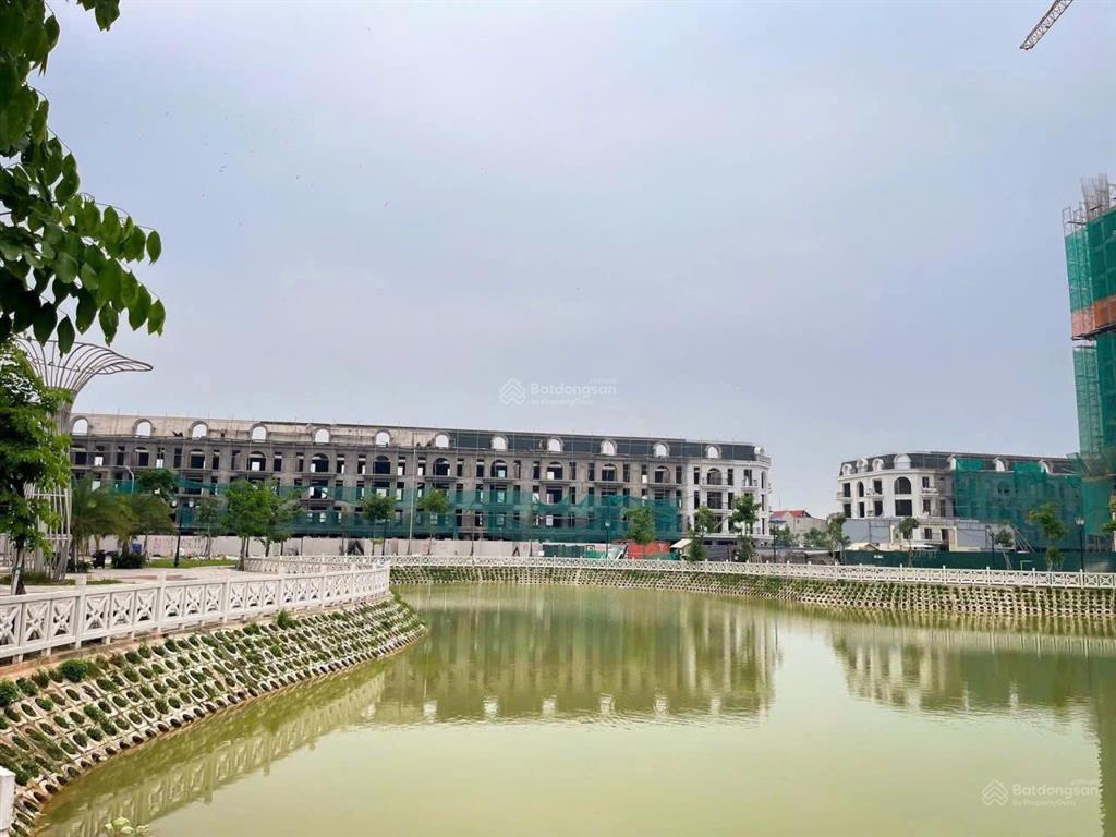 Cắt lỗ căn góc 73m2 tầng đẹp, hướng mát chung cư yên bình complex giá cực tốt