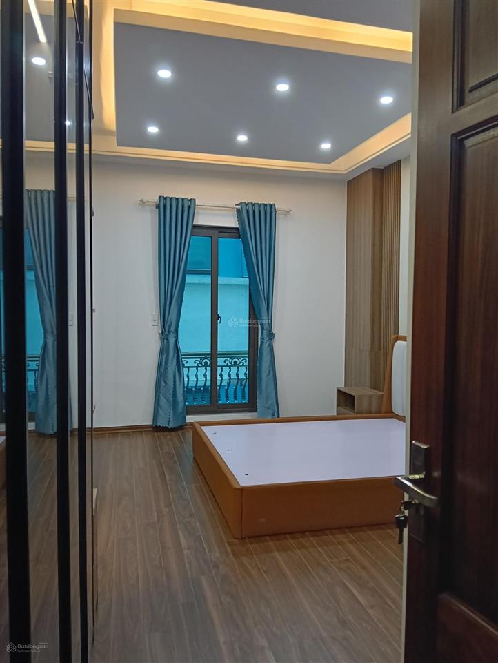 Bán nhà 6 tầng thang máy ôtô đỗ cửa phố thái hà đống đa hn dt 34m2  mr công0977 135 ***