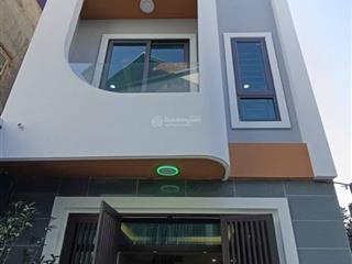 Bán gấp nhà xây mới độc lập 5pn, 3wc 36m2 tại quốc lộ 6, chúc sơn, chương mỹ, 3,45 tỷ