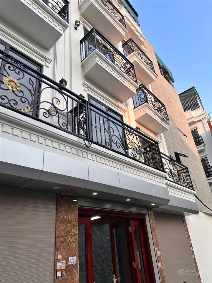 Phượng nghĩa phụng châu. 32m2x4,5t, nhà xấy mới, vị trí thoáng đẹp, giá 3.4 tỷ,oto đỗ ngày đêm