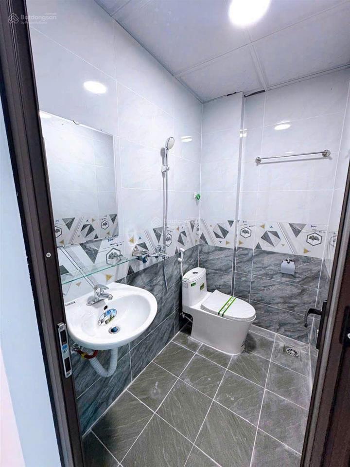 Bán nhà 3 tầng oto vào cửa cao viên thanh oai , 2,68 tỷ, 32m2, 3pn, 3wc, 3 tầng, đông nam