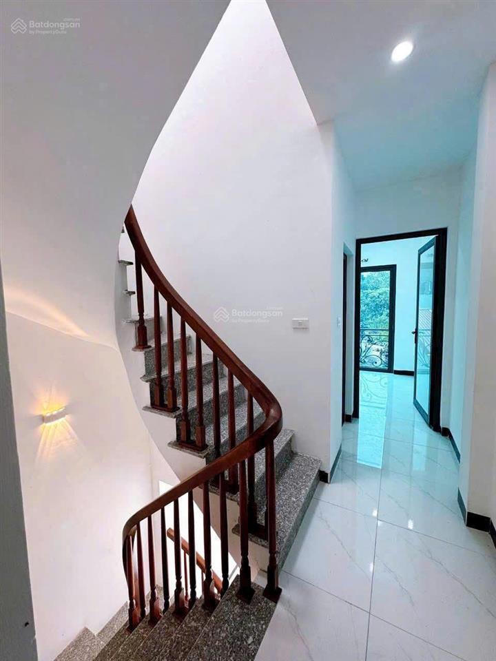 Bán nhà 3 tầng oto vào cửa cao viên thanh oai , 2,68 tỷ, 32m2, 3pn, 3wc, 3 tầng, đông nam
