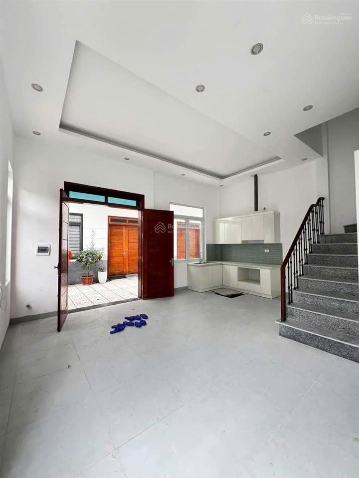 Bán nhà xây mới cao viên thanh oai trước nhà 4 m, 3,35 tỷ, 38m2, 3pn, 3wc, 3 tầng, hướng nam
