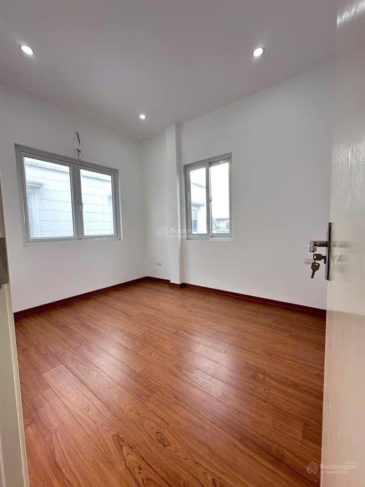 Bán nhà xây mới cao viên thanh oai trước nhà 4 m, 3,35 tỷ, 38m2, 3pn, 3wc, 3 tầng, hướng nam