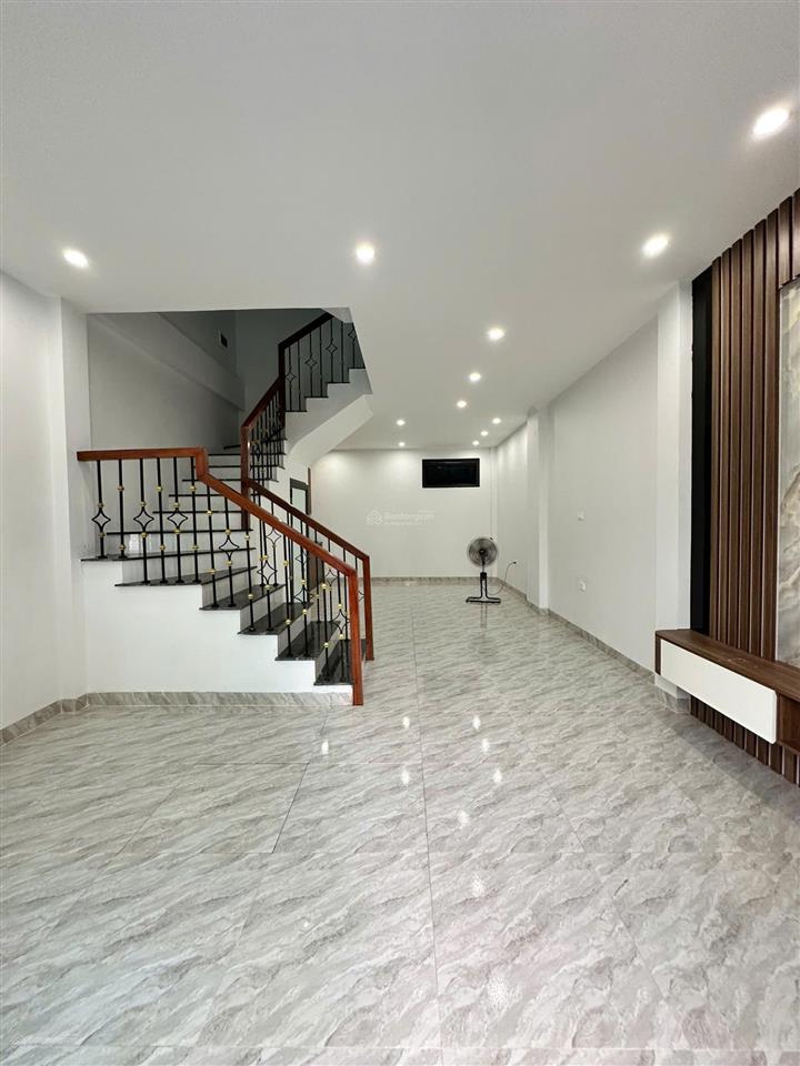 Bán nr 5pn 3wc, 53m2 giá ưu đãi 4,5 tỷ tại thị trấn chúc sơn, chương mỹ, hà nội