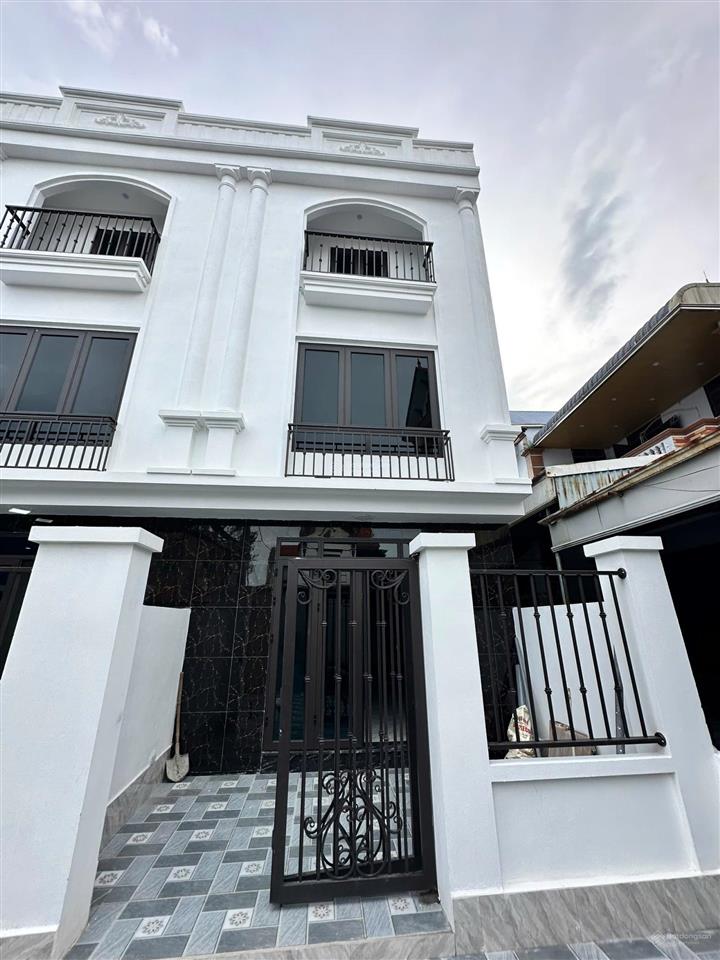 Bán nr 5pn 3wc, 53m2 giá ưu đãi 4,5 tỷ tại thị trấn chúc sơn, chương mỹ, hà nội