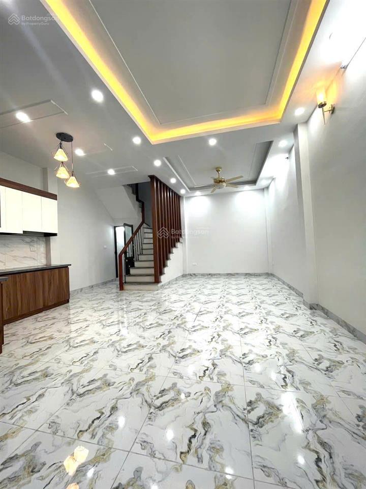 Cho thuê nhà riêng tại đường văn miếu, giá ưu đãi 5 triệu, 35 m2, 3pn + 3wc