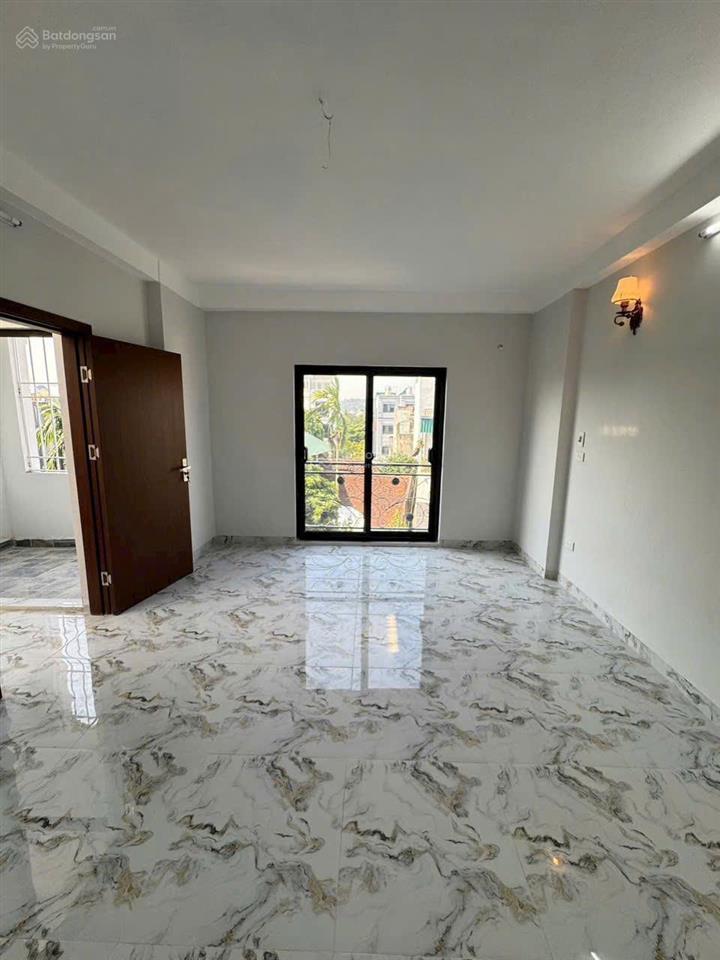 Cho thuê nhà riêng tại đường văn miếu, giá ưu đãi 5 triệu, 35 m2, 3pn + 3wc