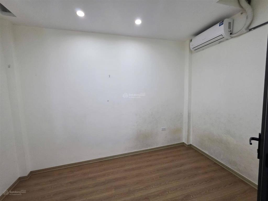 31m2 x 3 tầng  phượng đồng  ô tô đỗ cửa  full nội thất phượng đồng, phụng châu