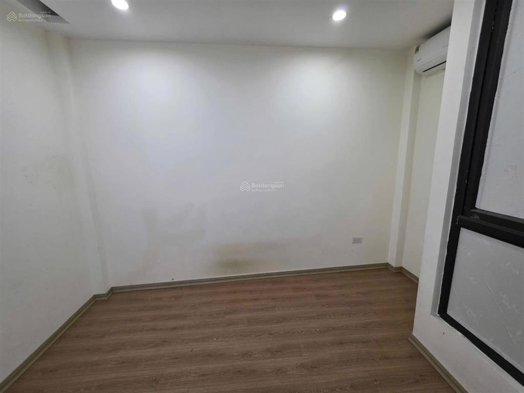 31m2 x 3 tầng  phượng đồng  ô tô đỗ cửa  full nội thất phượng đồng, phụng châu