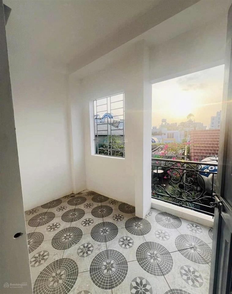Bán nhà phụng châu  chương mỹ  32m2 x 4 tầng  chỉ 2.45 tỷ nhà xây chắc chắn 4 tầng, 3 phòng ngủ