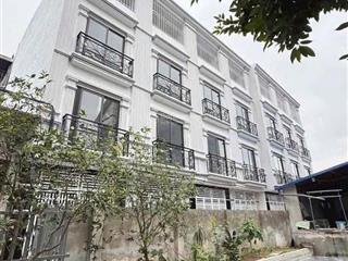 Bán nhà đẹp tại an thắng, 3,15 tỷ, 32m2, 3pn, 3wc, tiện ích đầy đủ. ô tô gần nhà. cách ql6 500 m