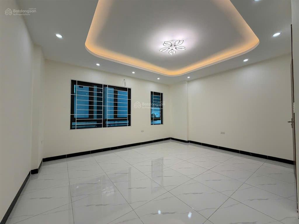 Bán nhà riêng tại đường 6, biên giang, hà đông, 3,1 tỷ, 32m2, 5 tầng, 3pn, 4wc, giá tốt