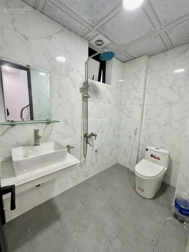 Nhà 4 tầng 35m2 gần thị trấn chúc sơn, ô tô vào cửa giá 3,35 tỷ