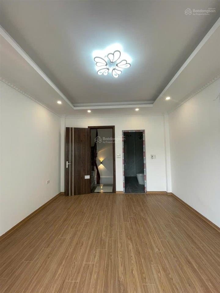 Bán nhà riêng tại y sơn, 4,5 tỷ, 32m2, 3pn, 4wc, 5 tầng