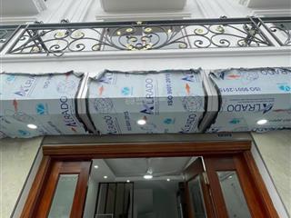 Bán nhà riêng tại y sơn, 4,5 tỷ, 32m2, 3pn, 4wc, 5 tầng