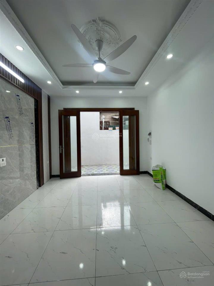 Bán nhà riêng tại y sơn, 4,5 tỷ, 32m2, 3pn, 4wc, 5 tầng