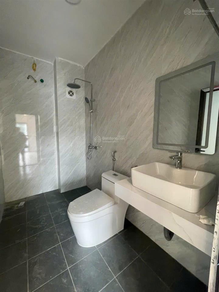 Bán nhà riêng tại y sơn, 4,5 tỷ, 32m2, 3pn, 4wc, 5 tầng