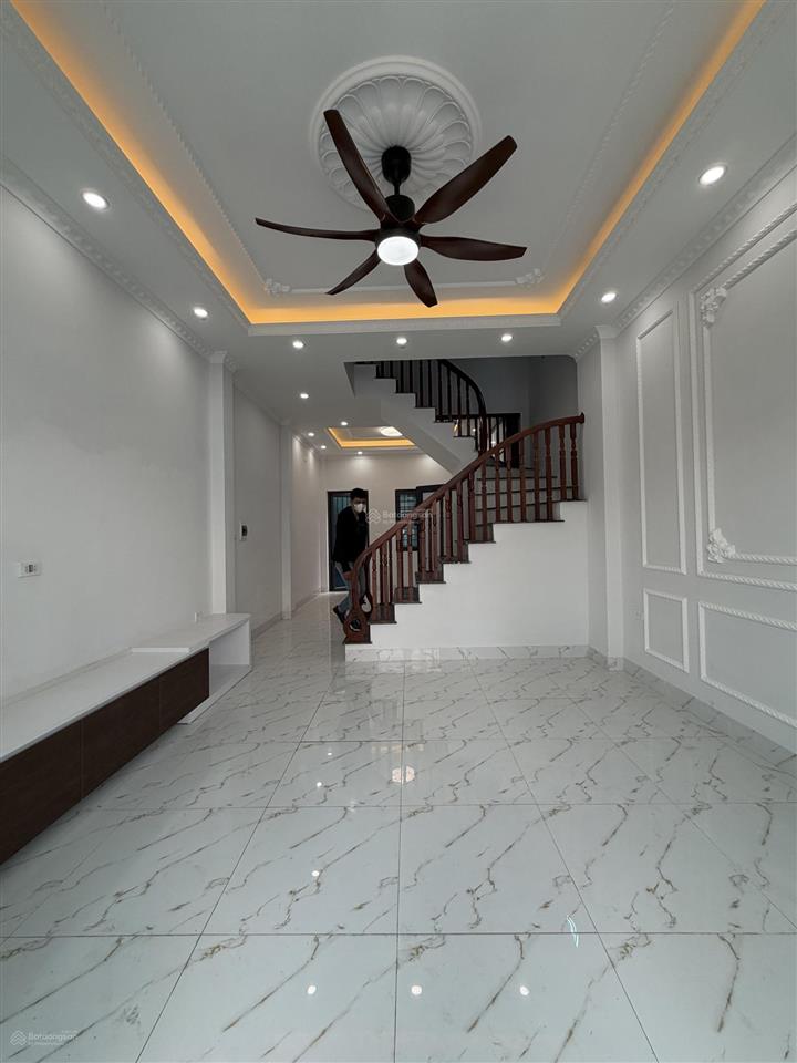 Bán gấp nhà chúc sơn, 4,5 tỷ, 54m2 ngay đường đôi. xây được lập có sân để xe