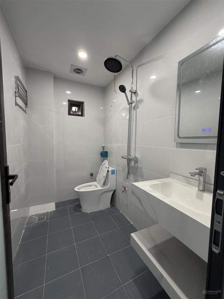 Bán gấp nhà chúc sơn, 4,5 tỷ, 54m2 ngay đường đôi. xây được lập có sân để xe
