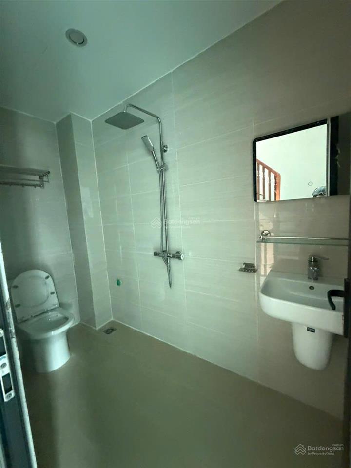 Bán nhà riêng tại thị trấn chúc sơn, chương mỹ, 3,9 tỷ, 45m2, 5pn, 3wc bao đẹp hot!