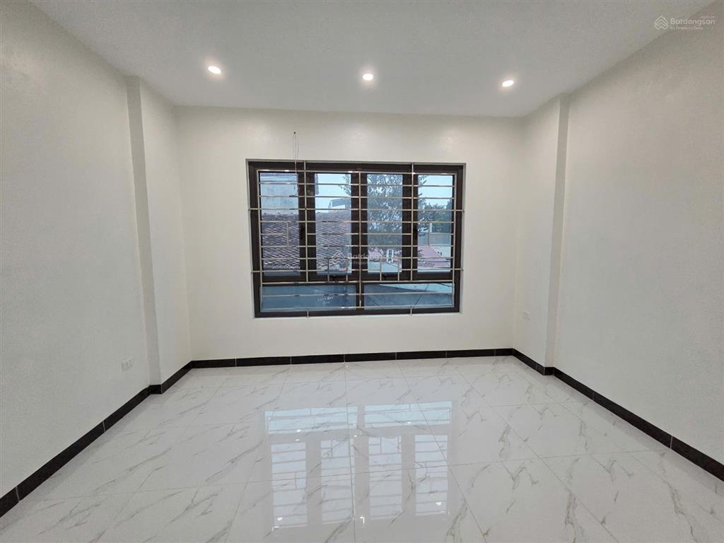 Bán nhà riêng tại thị trấn chúc sơn, chương mỹ, 3,9 tỷ, 45m2, 5pn, 3wc bao đẹp hot!