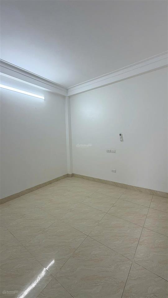 Bán nhà riêng 4,55 tỷ, 38m2, 3pn, 3wc đường nhân huệ, yên nghĩa lô góc ngõ thông, ô tô qua nhà