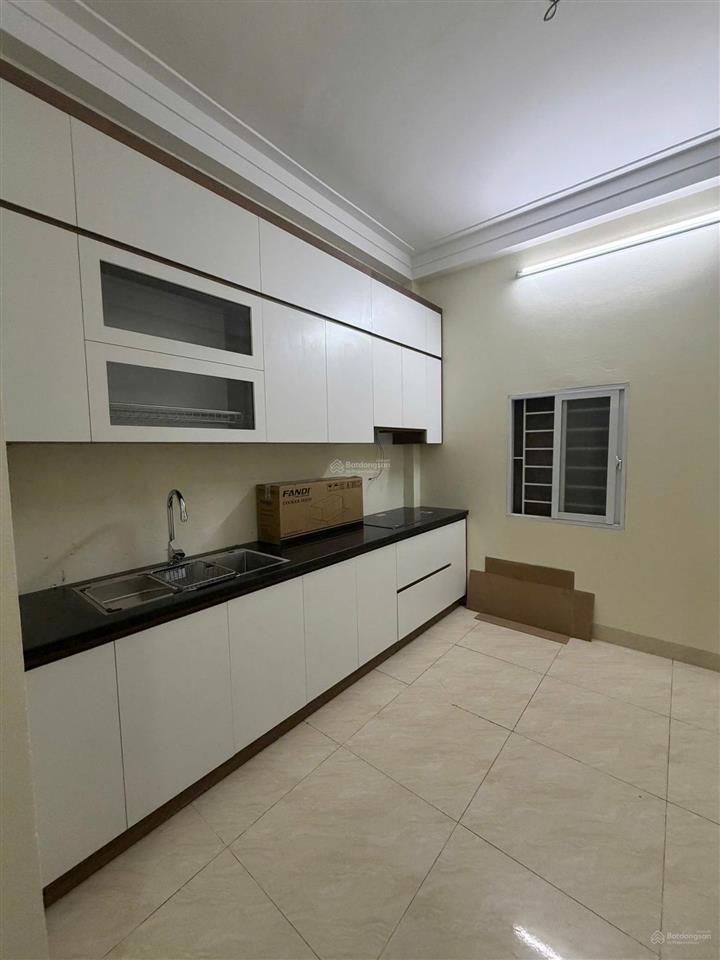 Bán nhà riêng 4,55 tỷ, 38m2, 3pn, 3wc đường nhân huệ, yên nghĩa lô góc ngõ thông, ô tô qua nhà