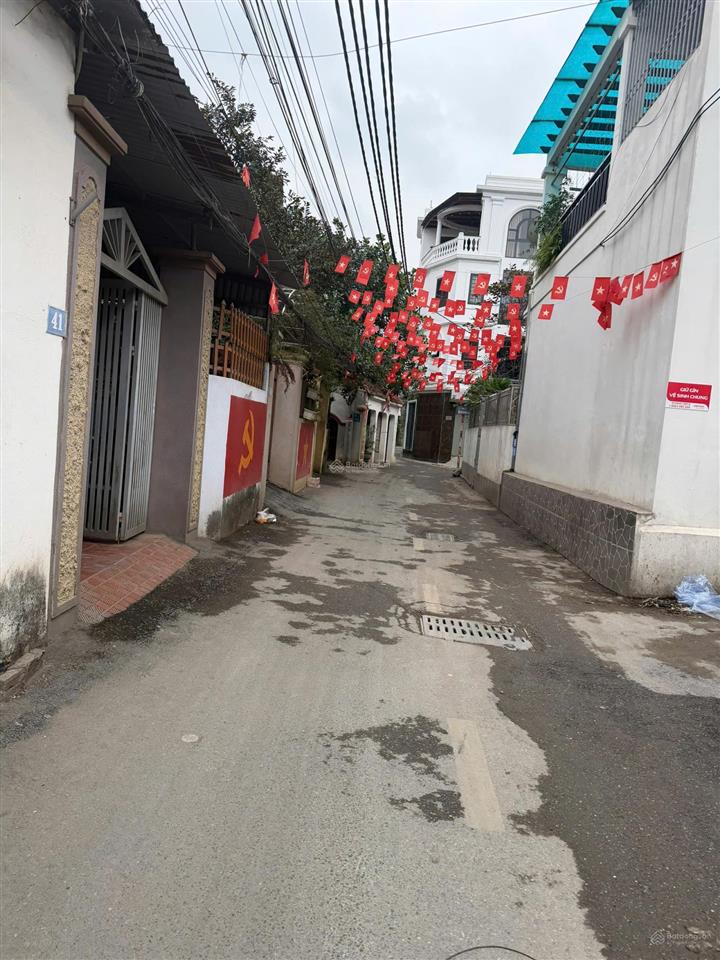 Bán nhà riêng 4,55 tỷ, 38m2, 3pn, 3wc đường nhân huệ, yên nghĩa lô góc ngõ thông, ô tô qua nhà