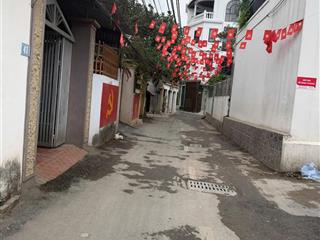 Bán nhà riêng 4,55 tỷ, 38m2, 3pn, 3wc đường nhân huệ, yên nghĩa lô góc ngõ thông, ô tô qua nhà