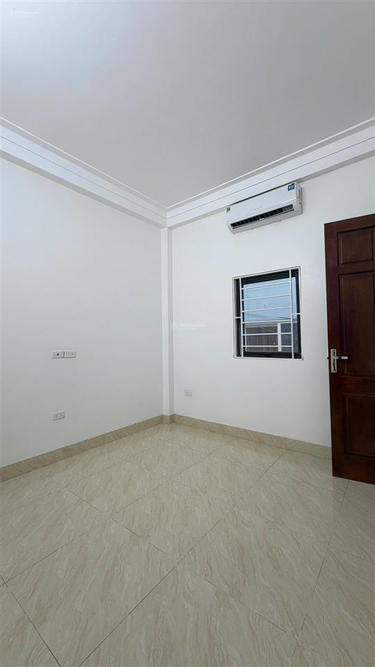 Bán nhà riêng 4,55 tỷ, 38m2, 3pn, 3wc đường nhân huệ, yên nghĩa lô góc ngõ thông, ô tô qua nhà