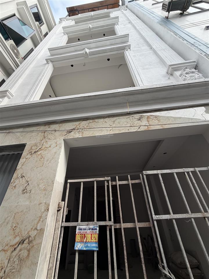 Bán nhà riêng tại lê trọng tấn, 8,6 tỷ, 32m2, lô góc, thang máy full nội thất