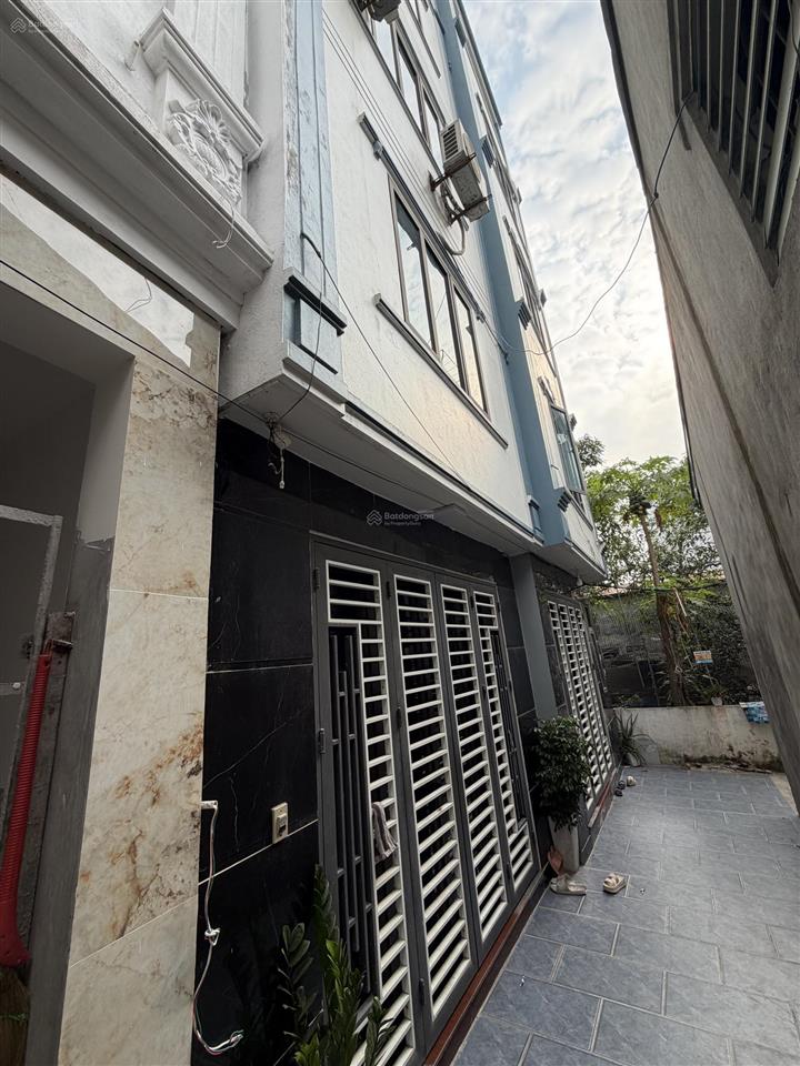 Bán nhà riêng tại lê trọng tấn, 8,6 tỷ, 32m2, lô góc, thang máy full nội thất
