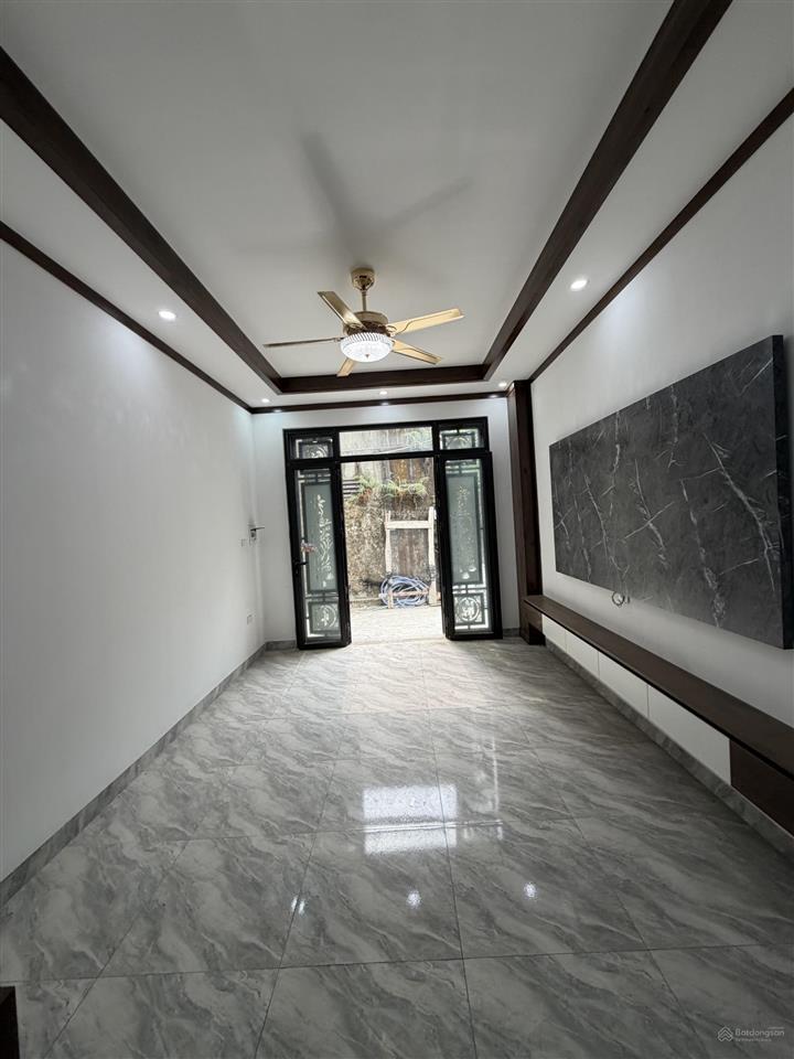 Bán nhà riêng tại phụng châu, 3,5 tỷ, 31 m2, 3pn, 3wc, 4 tầng
