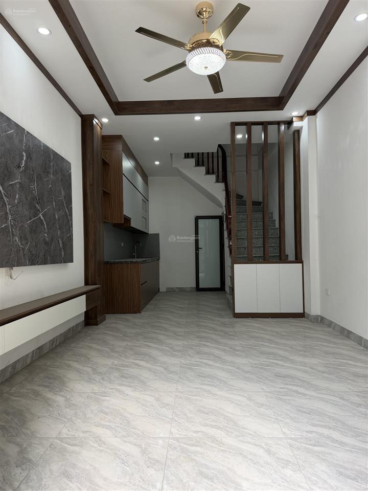 Bán nhà riêng tại phụng châu, 3,5 tỷ, 31 m2, 3pn, 3wc, 4 tầng