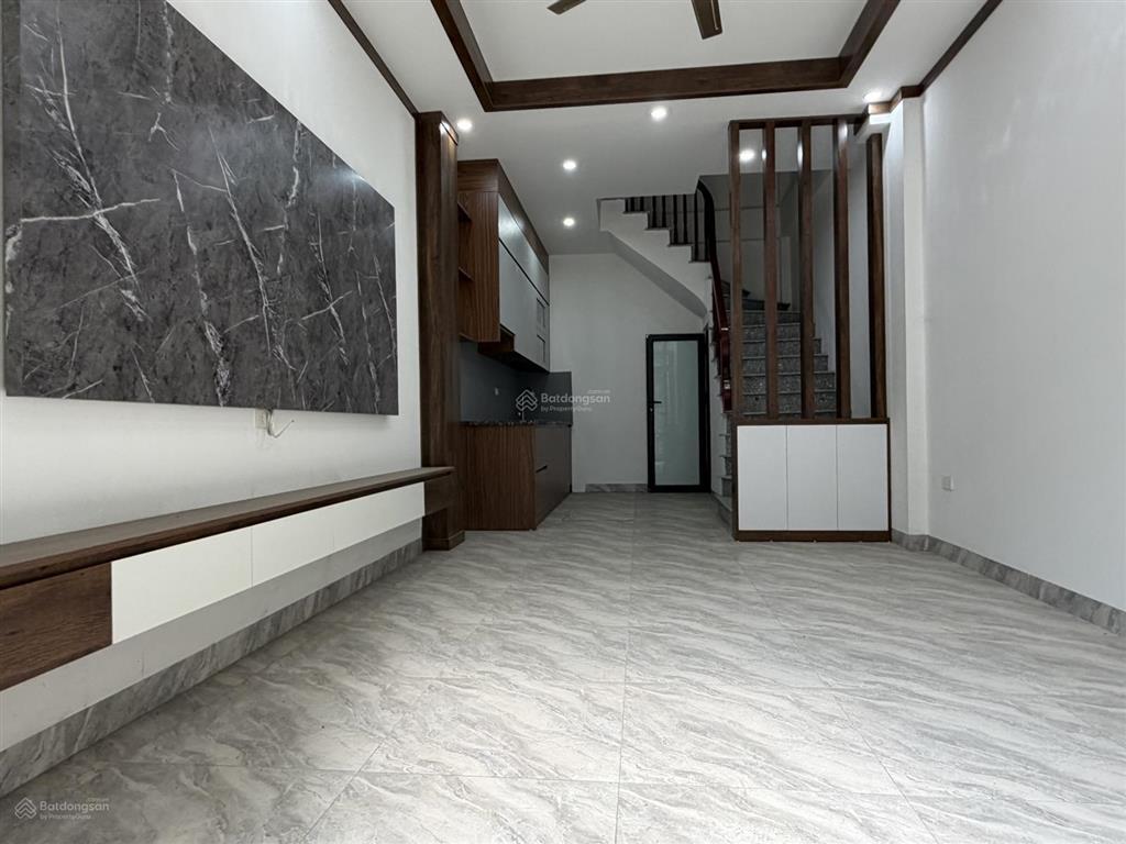 Bán nhà riêng tại phụng châu, 3,5 tỷ, 31 m2, 3pn, 3wc, 4 tầng